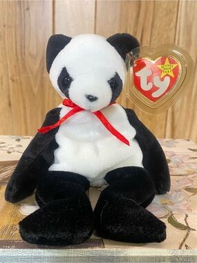 Ty Beanie Babies Fortune Panda Vtg 1998 Plush Collectible with Protective Dome